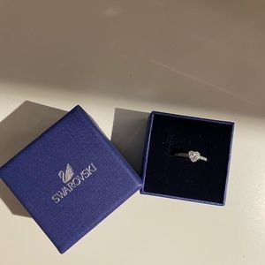 Swarovski heart ring